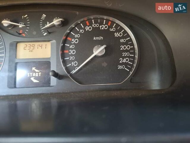 Синій Рено Лагуна, об'ємом двигуна 1.8 л та пробігом 239 тис. км за 3600 $, фото 7 на Automoto.ua