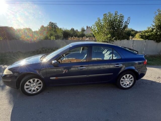 Синий Рено Лагуна, объемом двигателя 1.8 л и пробегом 171 тыс. км за 1500 $, фото 3 на Automoto.ua