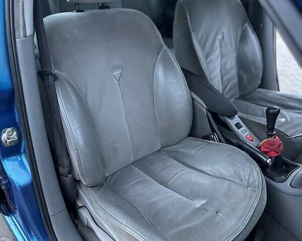 Синий Рено Лагуна, объемом двигателя 1.9 л и пробегом 342 тыс. км за 3200 $, фото 22 на Automoto.ua