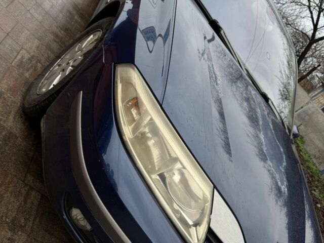 Синий Рено Лагуна, объемом двигателя 1.8 л и пробегом 200 тыс. км за 3100 $, фото 2 на Automoto.ua