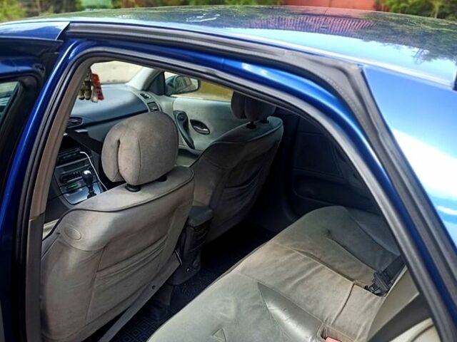 Синий Рено Лагуна, объемом двигателя 1.9 л и пробегом 367 тыс. км за 2500 $, фото 4 на Automoto.ua