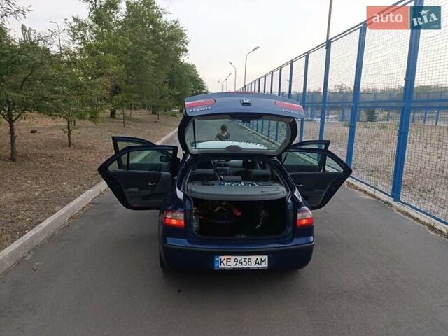 Синій Рено Лагуна, об'ємом двигуна 1.6 л та пробігом 326 тис. км за 3600 $, фото 1 на Automoto.ua