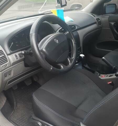 Синий Рено Лагуна, объемом двигателя 2 л и пробегом 275 тыс. км за 4500 $, фото 8 на Automoto.ua