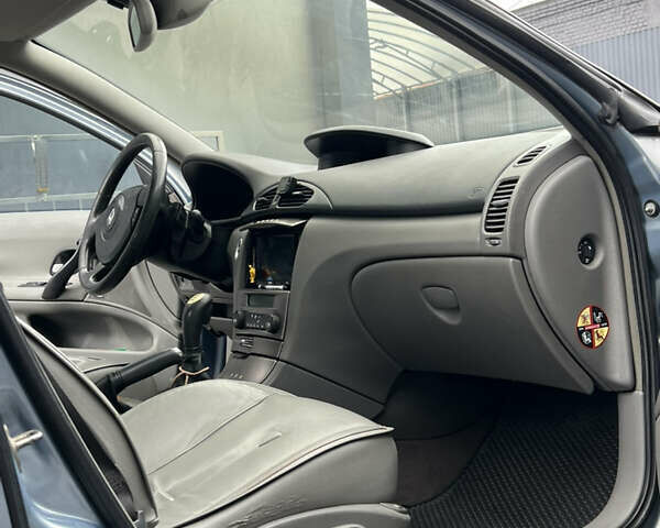 Рено Лагуна 2003 в Хмельницком на Automoto.ua Синий Рено Лагуна, объемом двигателя 2.9 л и пробегом 340 тыс. км за 3500 $, фото 8 на Automoto.ua