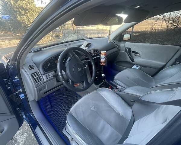 Рено Лагуна 2003 в Тернополе на Automoto.ua Синий Рено Лагуна, объемом двигателя 1.8 л и пробегом 190 тыс. км за 3500 $, фото 10 на Automoto.ua