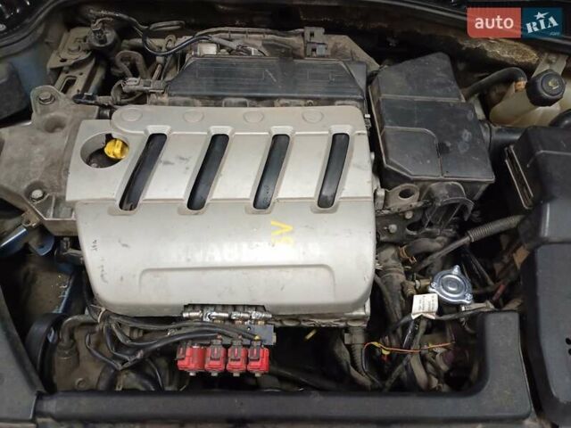 Синий Рено Лагуна, объемом двигателя 1.79 л и пробегом 213 тыс. км за 3700 $, фото 7 на Automoto.ua