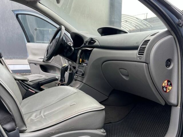 Рено Лагуна 2003 в Хмельницком на Automoto.ua Синий Рено Лагуна, объемом двигателя 2.9 л и пробегом 341 тыс. км за 3200 $, фото 9 на Automoto.ua