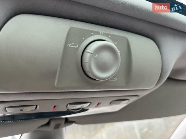 Синий Рено Лагуна, объемом двигателя 2.2 л и пробегом 324 тыс. км за 3600 $, фото 22 на Automoto.ua