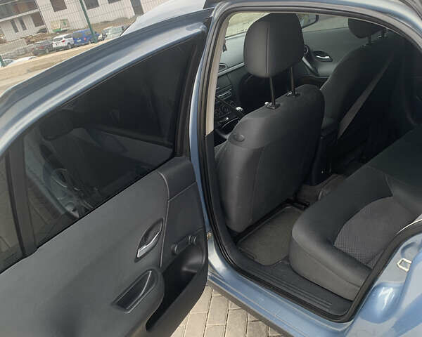 Синий Рено Лагуна, объемом двигателя 1.6 л и пробегом 200 тыс. км за 4900 $, фото 10 на Automoto.ua