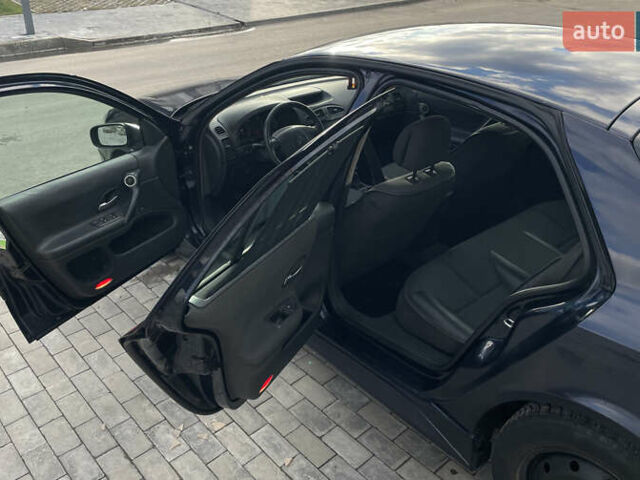 Синий Рено Лагуна, объемом двигателя 2 л и пробегом 215 тыс. км за 4200 $, фото 5 на Automoto.ua