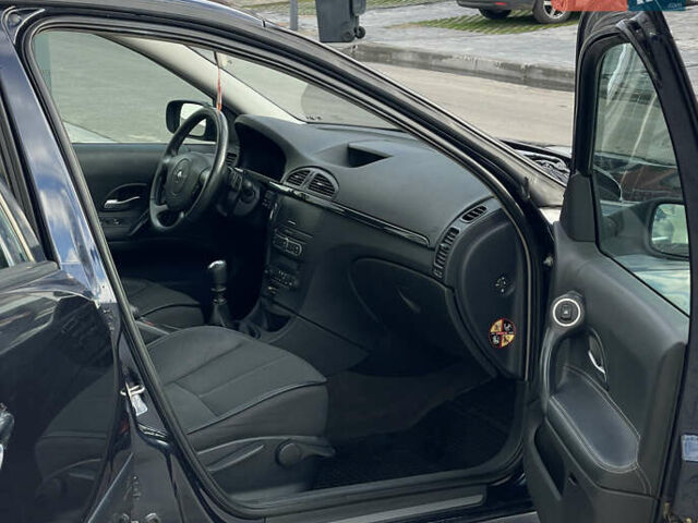 Синий Рено Лагуна, объемом двигателя 2 л и пробегом 215 тыс. км за 4200 $, фото 7 на Automoto.ua