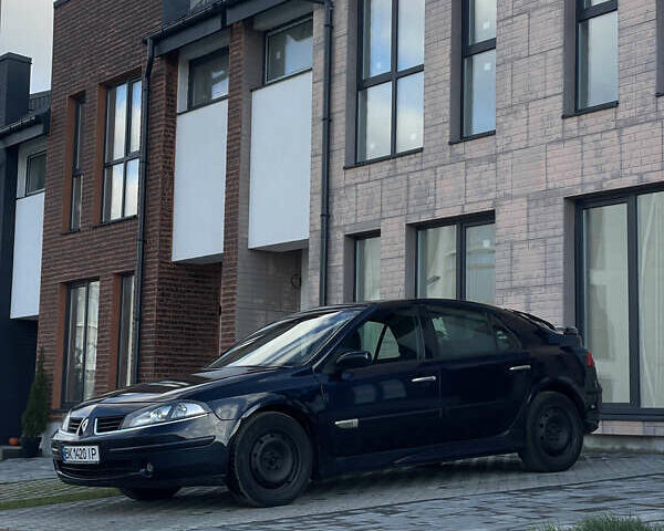 Синий Рено Лагуна, объемом двигателя 2 л и пробегом 215 тыс. км за 4200 $, фото 1 на Automoto.ua