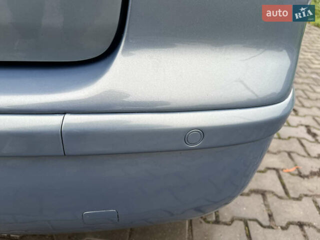 Синий Рено Лагуна, объемом двигателя 2.2 л и пробегом 324 тыс. км за 3600 $, фото 10 на Automoto.ua