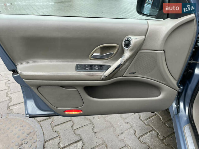 Синий Рено Лагуна, объемом двигателя 2.2 л и пробегом 324 тыс. км за 3600 $, фото 36 на Automoto.ua