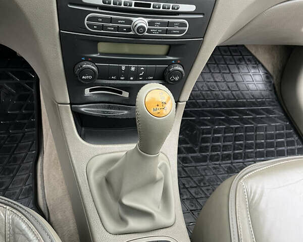 Синий Рено Лагуна, объемом двигателя 2.2 л и пробегом 324 тыс. км за 3600 $, фото 30 на Automoto.ua