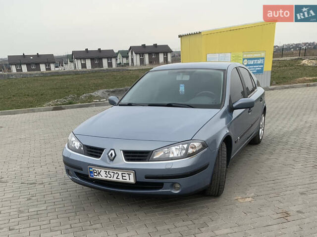 Синий Рено Лагуна, объемом двигателя 1.6 л и пробегом 200 тыс. км за 4900 $, фото 3 на Automoto.ua
