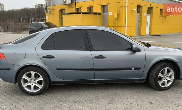 Синий Рено Лагуна, объемом двигателя 1.6 л и пробегом 200 тыс. км за 4900 $, фото 4 на Automoto.ua