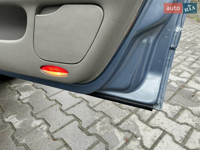 Синий Рено Лагуна, объемом двигателя 2.2 л и пробегом 324 тыс. км за 3600 $, фото 41 на Automoto.ua