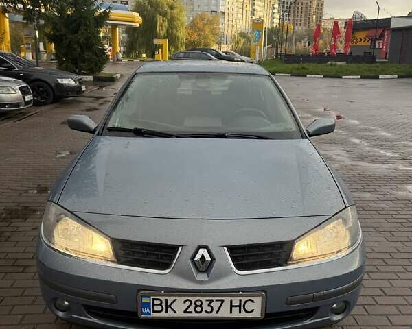 Рено Лагуна 2006 в Ровно на Automoto.ua Синий Рено Лагуна, объемом двигателя 1.6 л и пробегом 300 тыс. км за 3299 $, фото 11 на Automoto.ua