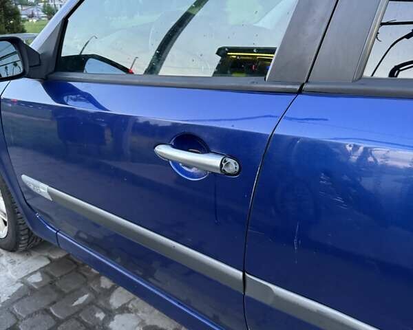 Рено Лагуна 2006 в Львове на Automoto.ua Синий Рено Лагуна, объемом двигателя 1.87 л и пробегом 419 тыс. км за 3700 $, фото 31 на Automoto.ua