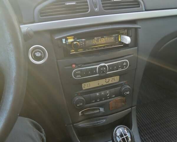 Синий Рено Лагуна, объемом двигателя 2 л и пробегом 160 тыс. км за 4000 $, фото 3 на Automoto.ua