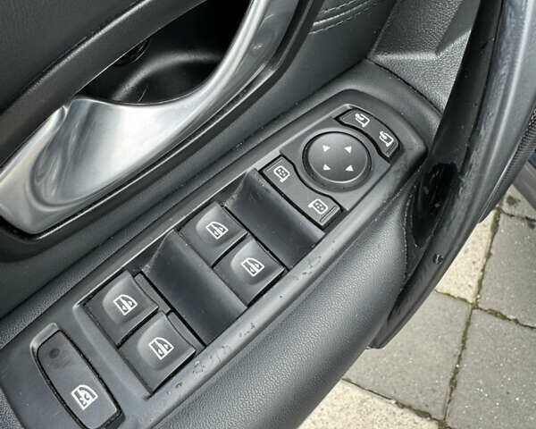 Синий Рено Лагуна, объемом двигателя 2 л и пробегом 272 тыс. км за 6750 $, фото 11 на Automoto.ua