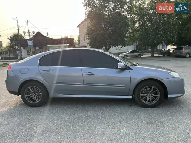 Синій Рено Лагуна, об'ємом двигуна 2 л та пробігом 246 тис. км за 6300 $, фото 2 на Automoto.ua