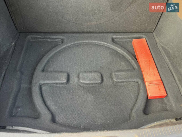 Синій Рено Лагуна, об'ємом двигуна 2 л та пробігом 246 тис. км за 6300 $, фото 8 на Automoto.ua