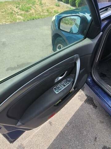 Синій Рено Лагуна, об'ємом двигуна 2 л та пробігом 221 тис. км за 5600 $, фото 19 на Automoto.ua