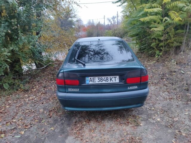 Рено Лагуна 1995 в Днепре (Днепропетровске) на Automoto.ua Зеленый Рено Лагуна, объемом двигателя 1.8 л и пробегом 353 тыс. км за 1000 $, фото 1 на Automoto.ua