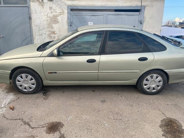 Зелений Рено Лагуна, об'ємом двигуна 1.8 л та пробігом 95 тис. км за 2000 $, фото 9 на Automoto.ua