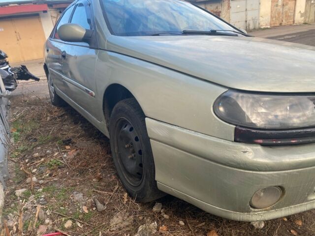 Зелений Рено Лагуна, об'ємом двигуна 1.8 л та пробігом 95 тис. км за 2000 $, фото 8 на Automoto.ua