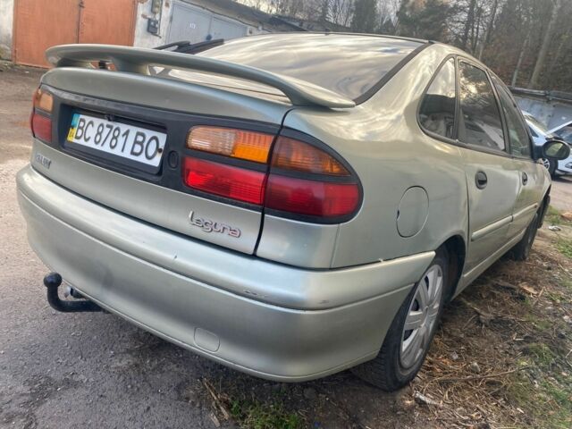 Зелений Рено Лагуна, об'ємом двигуна 1.8 л та пробігом 95 тис. км за 2000 $, фото 4 на Automoto.ua