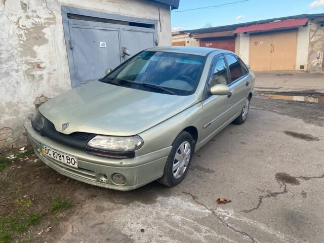 Зелений Рено Лагуна, об'ємом двигуна 1.8 л та пробігом 95 тис. км за 2000 $, фото 1 на Automoto.ua