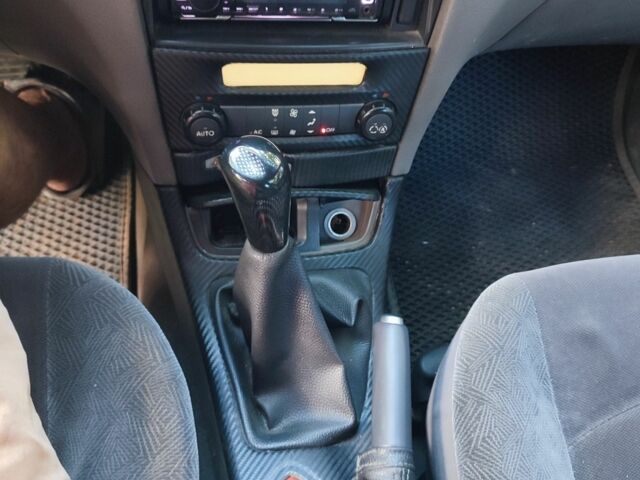 Зеленый Рено Лагуна, объемом двигателя 2 л и пробегом 280 тыс. км за 2300 $, фото 12 на Automoto.ua