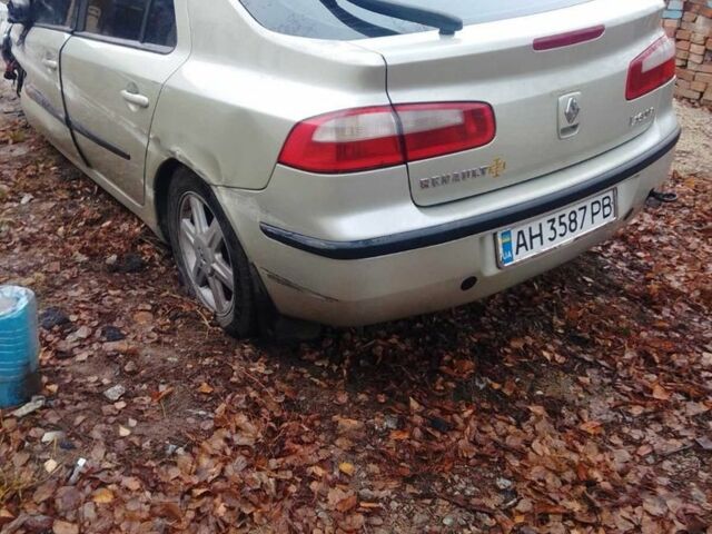 Зеленый Рено Лагуна, объемом двигателя 2 л и пробегом 200 тыс. км за 1300 $, фото 4 на Automoto.ua