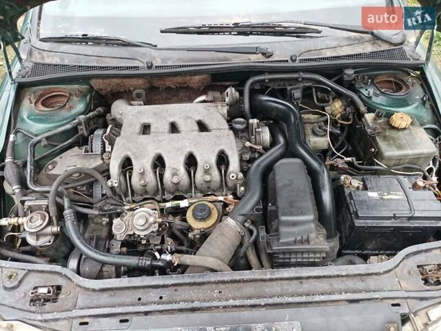 Зеленый Рено Лагуна, объемом двигателя 2.19 л и пробегом 400 тыс. км за 1750 $, фото 7 на Automoto.ua