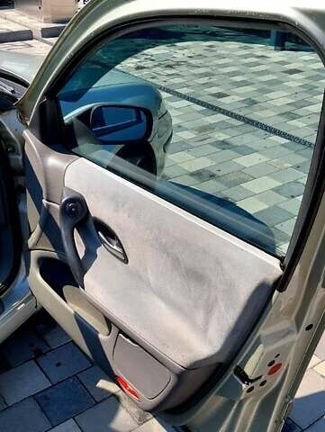 Зеленый Рено Лагуна, объемом двигателя 1.8 л и пробегом 283 тыс. км за 3700 $, фото 10 на Automoto.ua