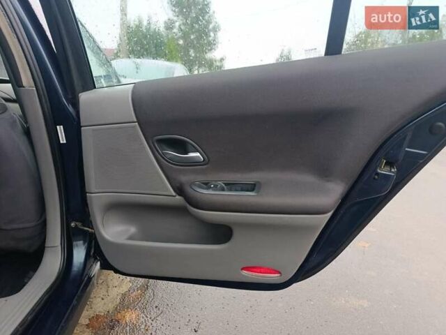 Зеленый Рено Лагуна, объемом двигателя 1.87 л и пробегом 310 тыс. км за 3699 $, фото 39 на Automoto.ua