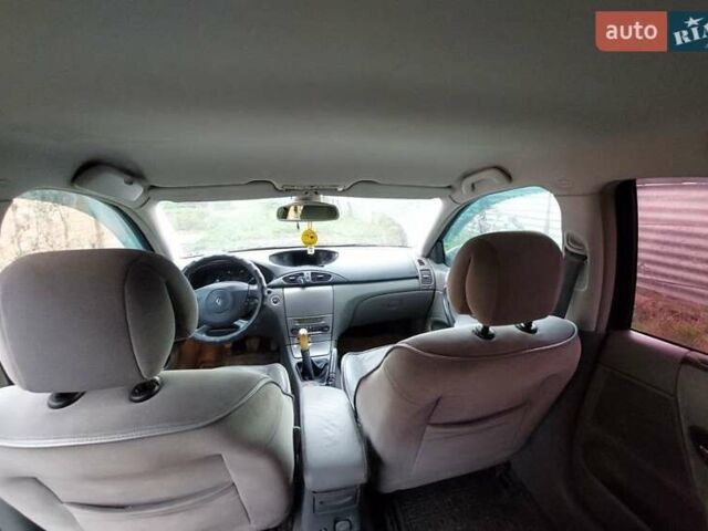 Зеленый Рено Лагуна, объемом двигателя 1.8 л и пробегом 283 тыс. км за 3700 $, фото 6 на Automoto.ua