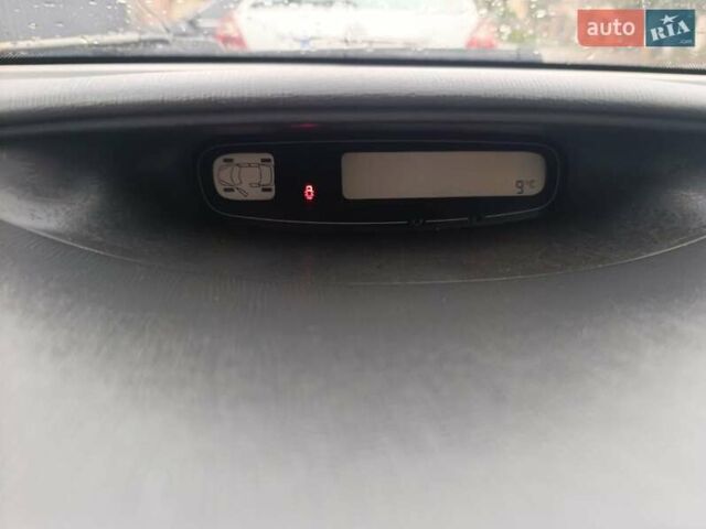 Зеленый Рено Лагуна, объемом двигателя 1.87 л и пробегом 310 тыс. км за 3699 $, фото 28 на Automoto.ua