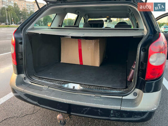 Зеленый Рено Лагуна, объемом двигателя 1.9 л и пробегом 328 тыс. км за 3500 $, фото 5 на Automoto.ua