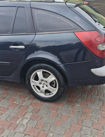 Зелений Рено Лагуна, об'ємом двигуна 1.9 л та пробігом 352 тис. км за 3250 $, фото 5 на Automoto.ua