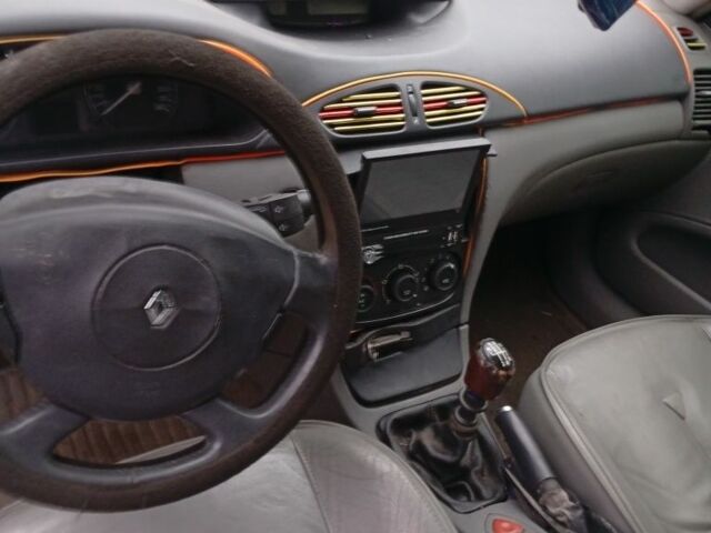 Зеленый Рено Лагуна, объемом двигателя 1.9 л и пробегом 300 тыс. км за 1700 $, фото 7 на Automoto.ua