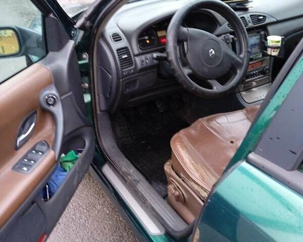 Рено Лагуна 2002 в Виннице на Automoto.ua Зеленый Рено Лагуна, объемом двигателя 1.9 л и пробегом 320 тыс. км за 2800 $, фото 9 на Automoto.ua
