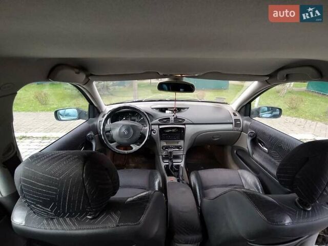 Зеленый Рено Лагуна, объемом двигателя 1.9 л и пробегом 390 тыс. км за 3000 $, фото 7 на Automoto.ua