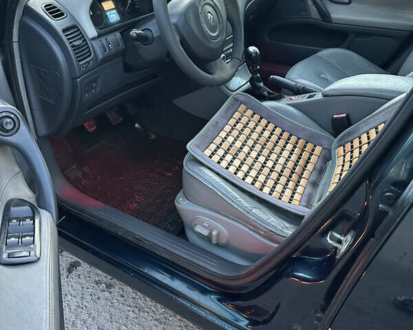 Зеленый Рено Лагуна, объемом двигателя 1.9 л и пробегом 340 тыс. км за 3200 $, фото 10 на Automoto.ua