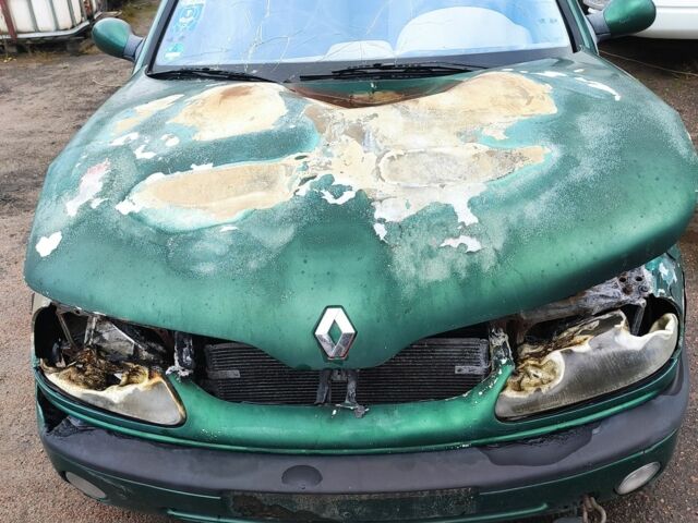 Зеленый Рено Лагуна, объемом двигателя 2 л и пробегом 170 тыс. км за 596 $, фото 4 на Automoto.ua