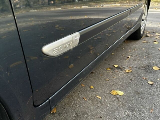 Зеленый Рено Лагуна, объемом двигателя 2 л и пробегом 200 тыс. км за 4250 $, фото 22 на Automoto.ua