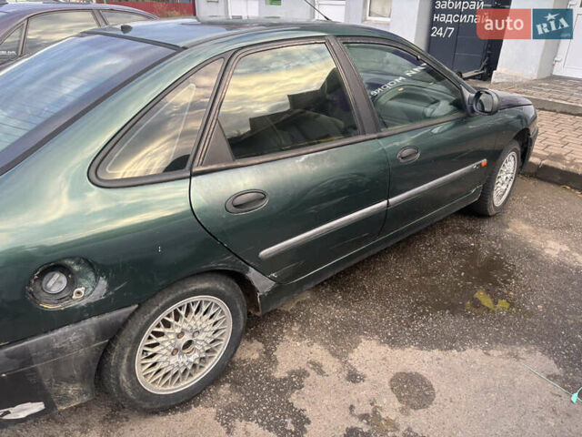 Зеленый Рено Лагуна, объемом двигателя 1.79 л и пробегом 400 тыс. км за 1200 $, фото 3 на Automoto.ua